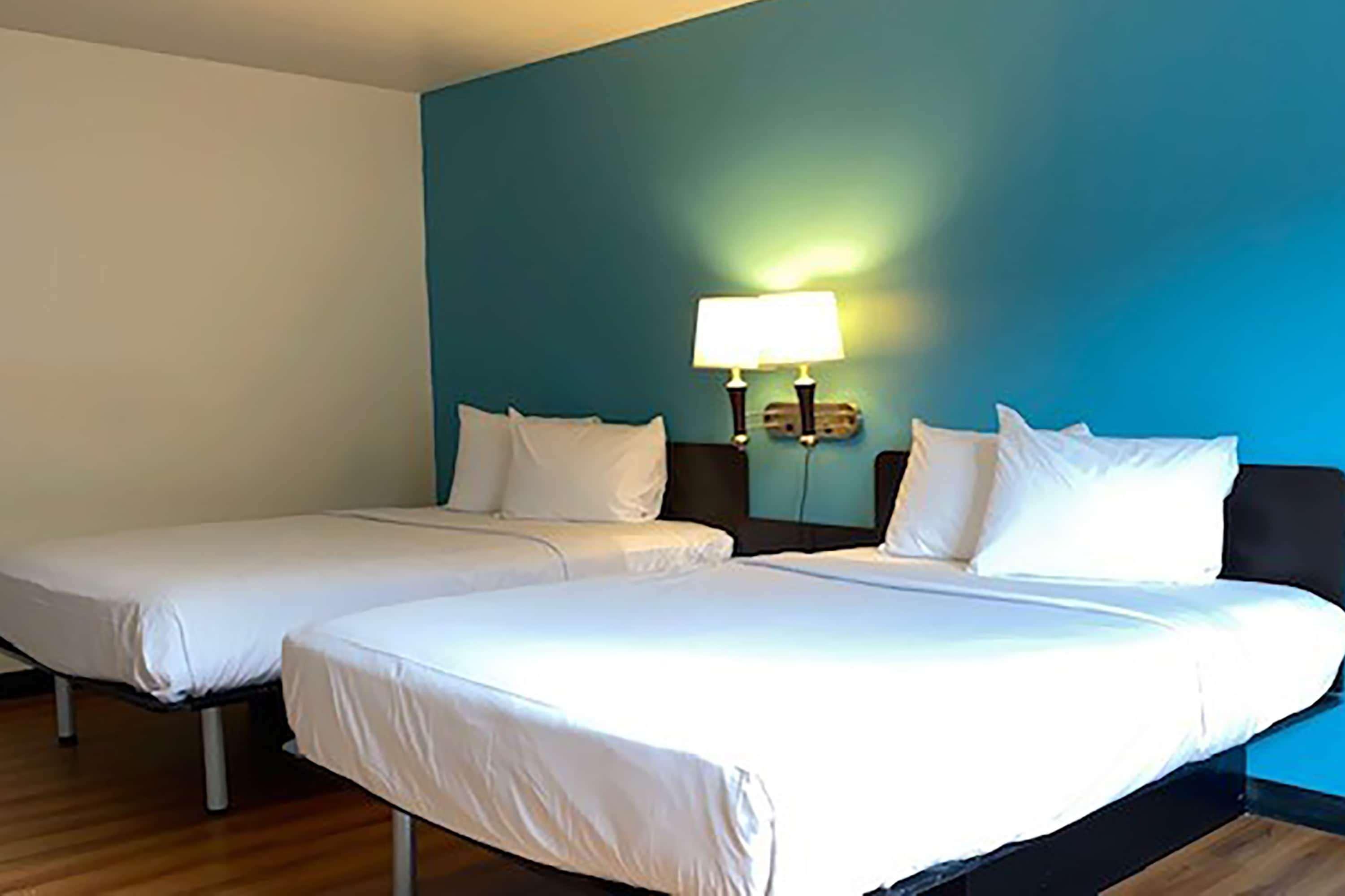 Travelodge Inn & Suites By Wyndham Missoula University Park エクステリア 写真